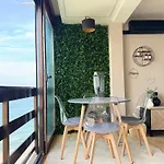 Vistas Al Mar, Piscina Y Playa *