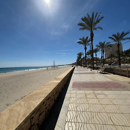 Vistas Al Mar, Piscina Y Playa