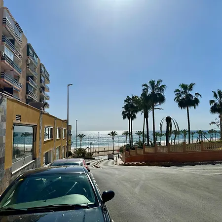 Vistas Al Mar, Piscina Y Playa * Аликанте