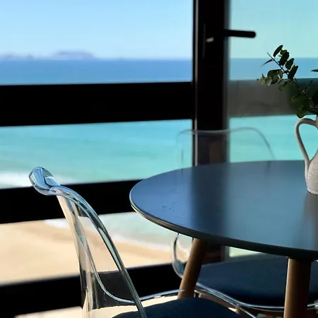 Vistas Al Mar, Piscina Y Playa * Alicante