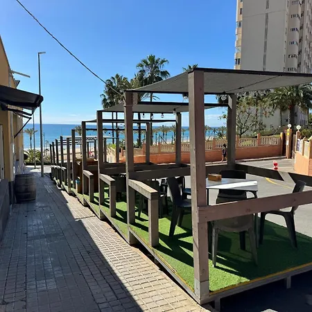 Vistas Al Mar, Piscina Y Playa Apartment *