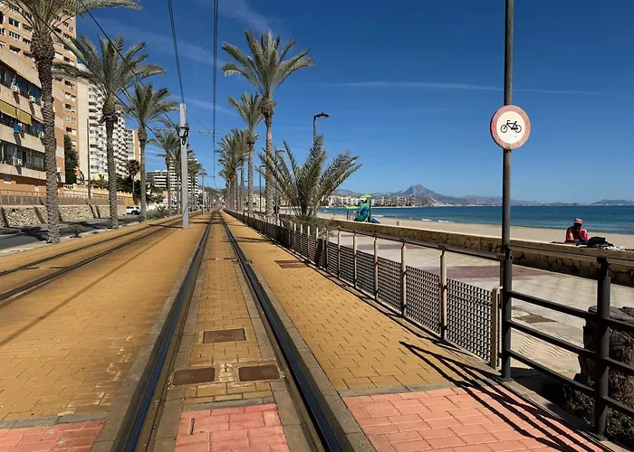 Апартаменты Vistas Al Mar, Piscina Y Playa *