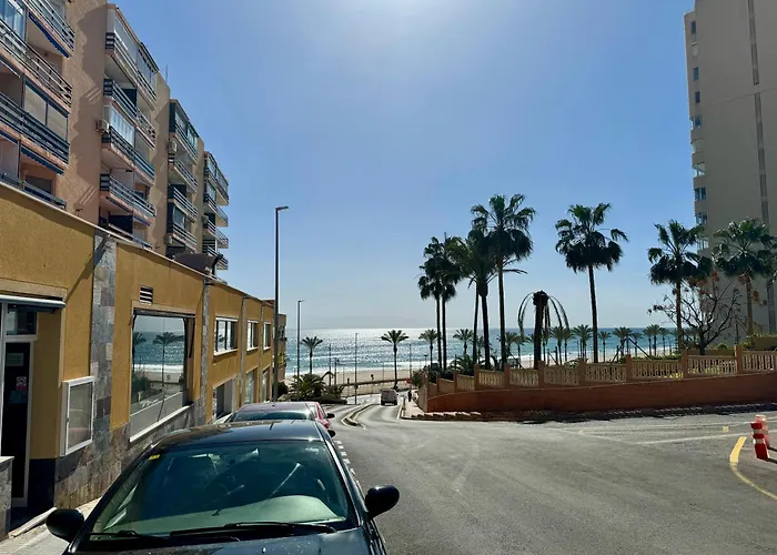Vistas Al Mar, Piscina Y Playa * Аликанте