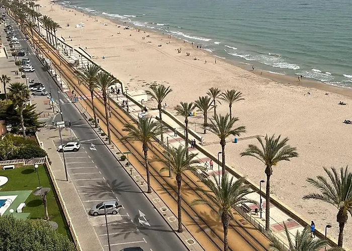 Vistas Al Mar, Piscina Y Playa *