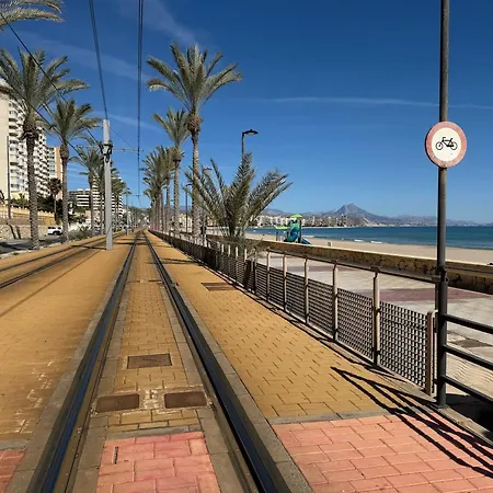 Apartamento Vistas Al Mar, Piscina Y Playa *